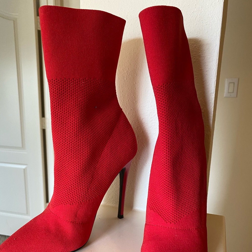 Red Steve Madden Booties❤️🔥